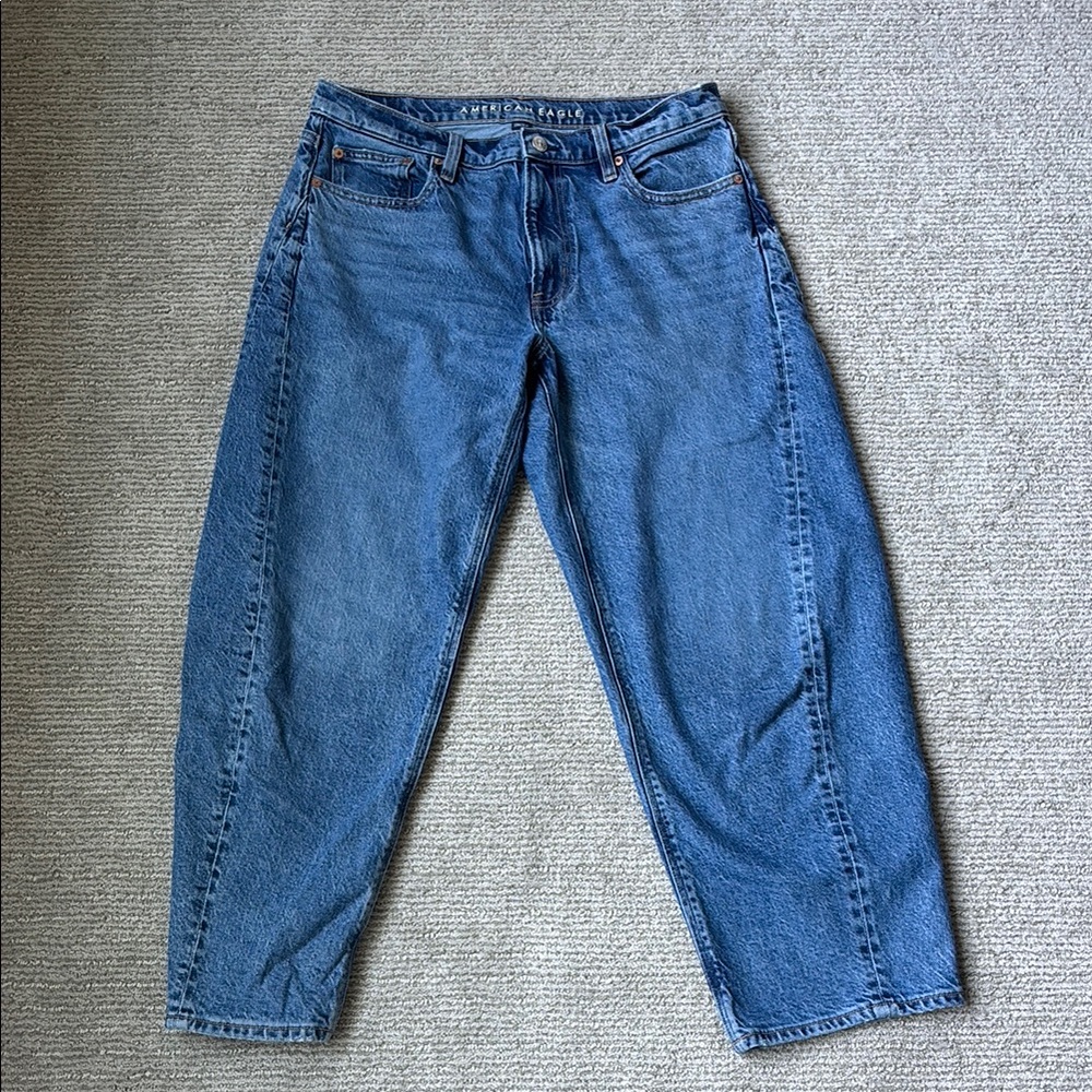 Women’s Barrel Blue Jeans